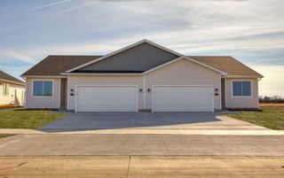 2725 13th Street NE, Bondurant, IA 50035