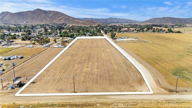 0 Olive, Winchester, CA 92596