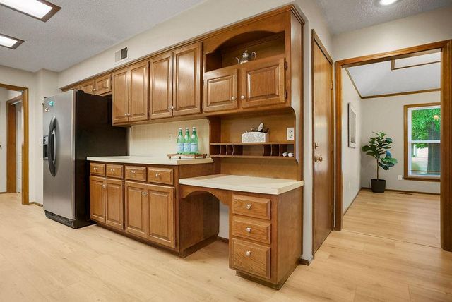 9010 Swarner Drive, Lenexa, KS 66219