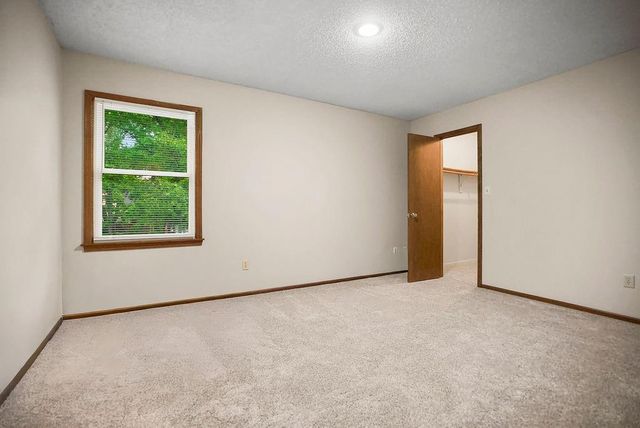 9010 Swarner Drive, Lenexa, KS 66219