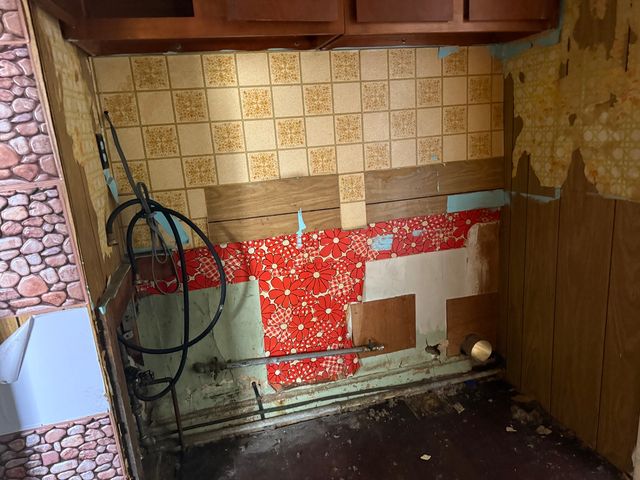 302 E 2nd Street, Prophetstown, IL 61277