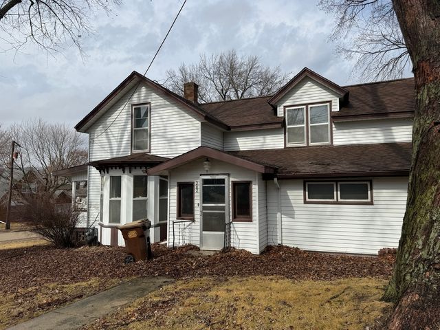 302 E 2nd Street, Prophetstown, IL 61277