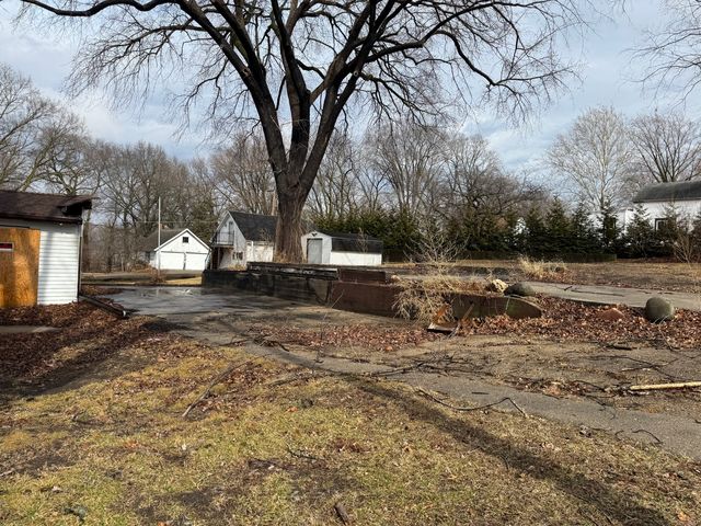 302 E 2nd Street, Prophetstown, IL 61277