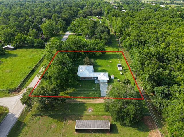 1004 Wagon Road, Simonton, TX 77485