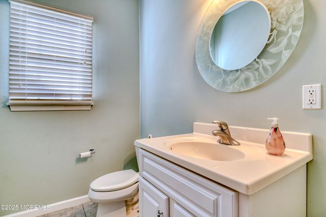 11 Greenbriar Drive, Little Egg Harbor, NJ 08087