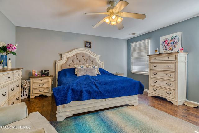 11 Greenbriar Drive, Little Egg Harbor, NJ 08087