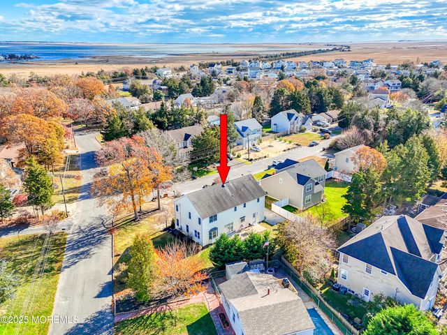 11 Greenbriar Drive, Little Egg Harbor, NJ 08087