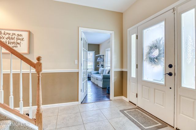 11 Greenbriar Drive, Little Egg Harbor, NJ 08087