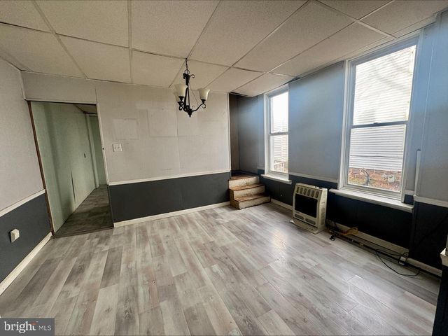 6720 HUNTINGDON ST, Harrisburg, PA 17111