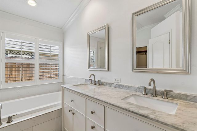 10507 WEYBRIDGE DRIVE, Tampa, FL 33626