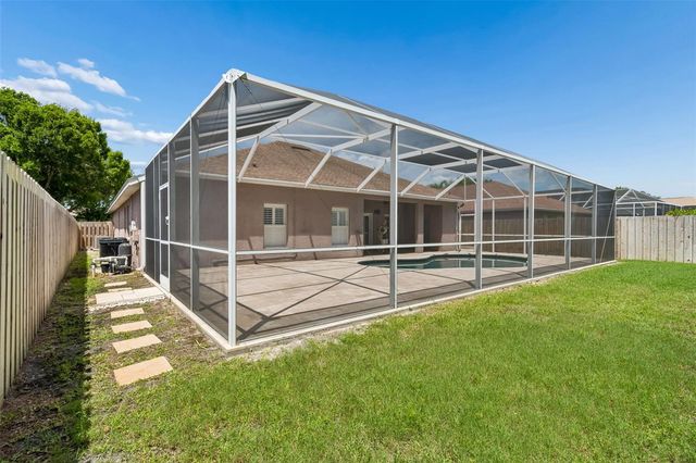 10507 WEYBRIDGE DRIVE, Tampa, FL 33626
