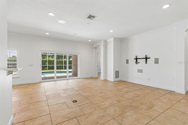 10507 WEYBRIDGE DRIVE, Tampa, FL 33626