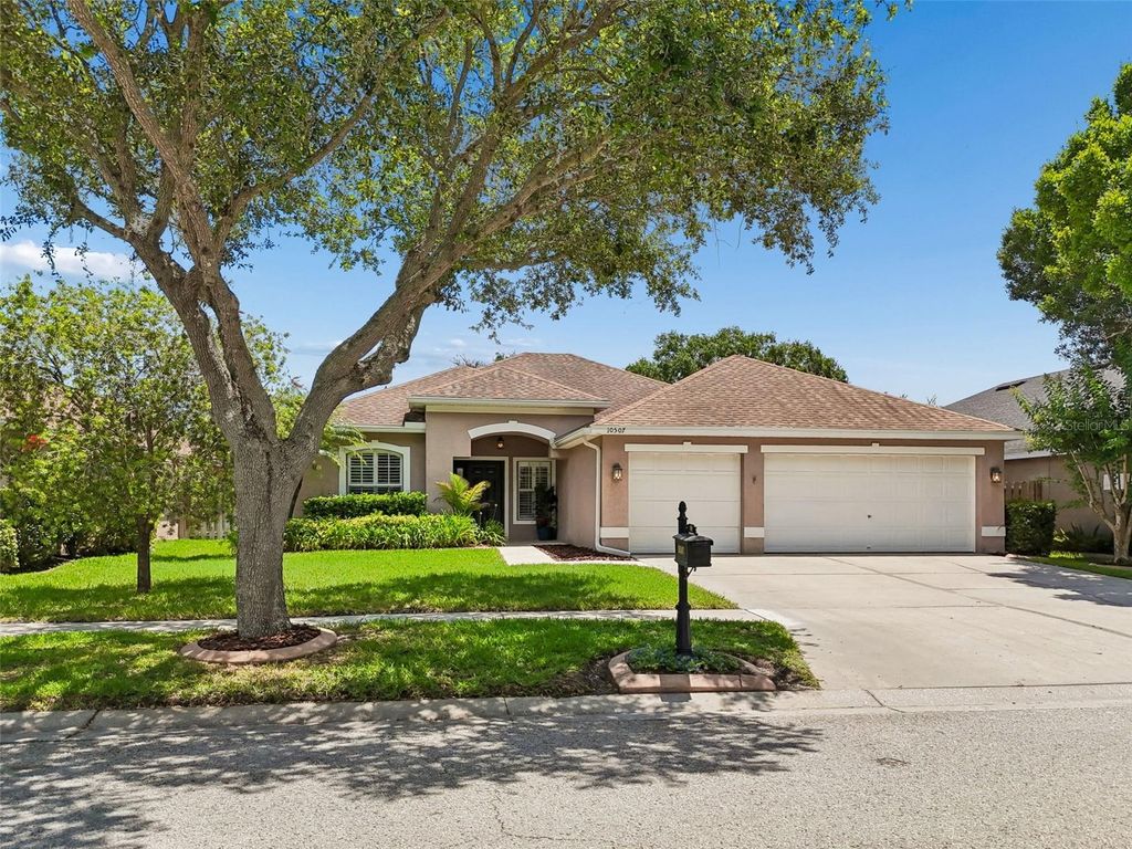 10507 WEYBRIDGE DRIVE, Tampa, FL 33626