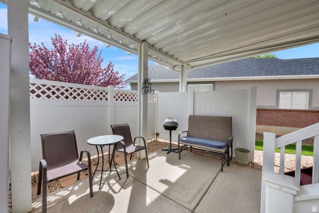 543 E 2300 N, North Ogden, UT 84414