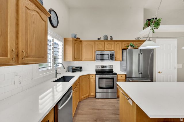 543 E 2300 N, North Ogden, UT 84414