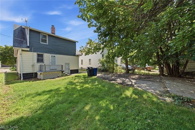 1216 E 168th Street, Cleveland, OH 44110