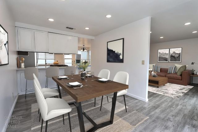 9385 MIRA DEL RIO Dr, Sacramento, CA 95827