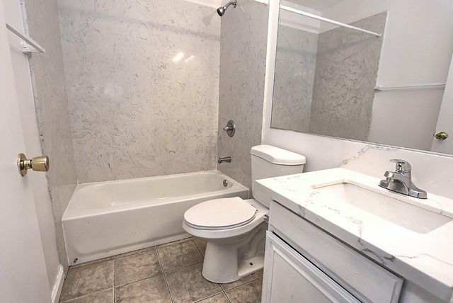 9385 MIRA DEL RIO Dr, Sacramento, CA 95827