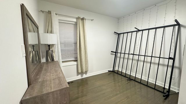 5716 N Campbell Avenue 1, Chicago, IL 60659