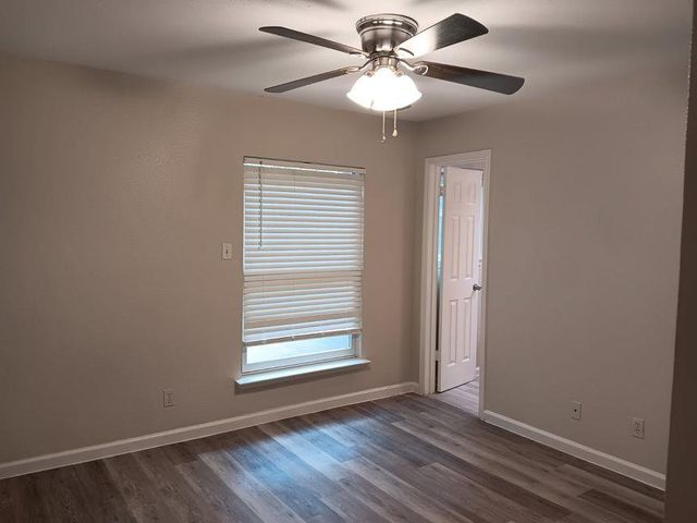 8402 Fathom CIR 106, Austin, TX 78750