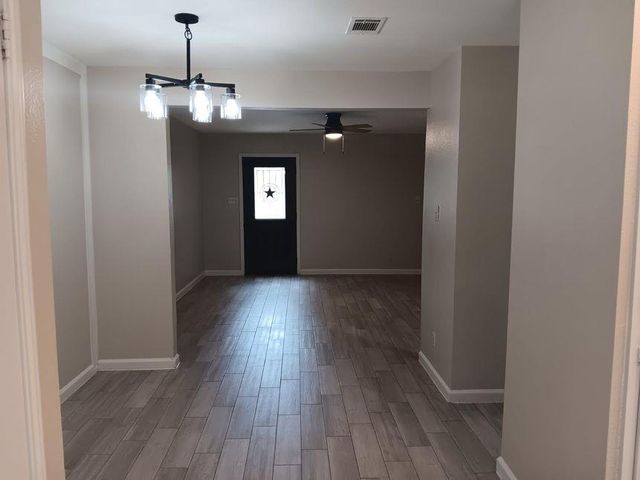 8402 Fathom CIR 106, Austin, TX 78750