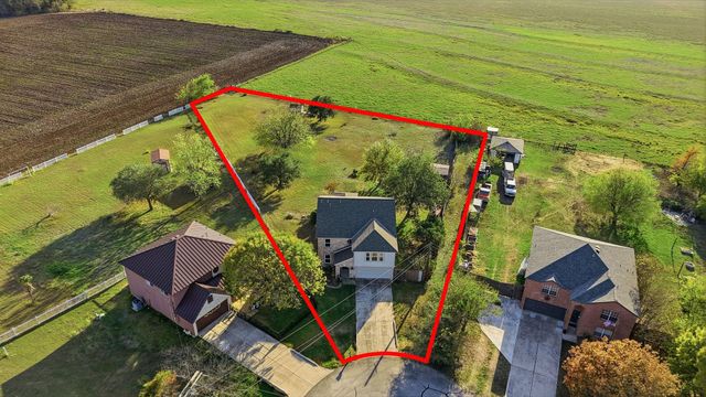 4020 Grassland LN, Kyle, TX 78640