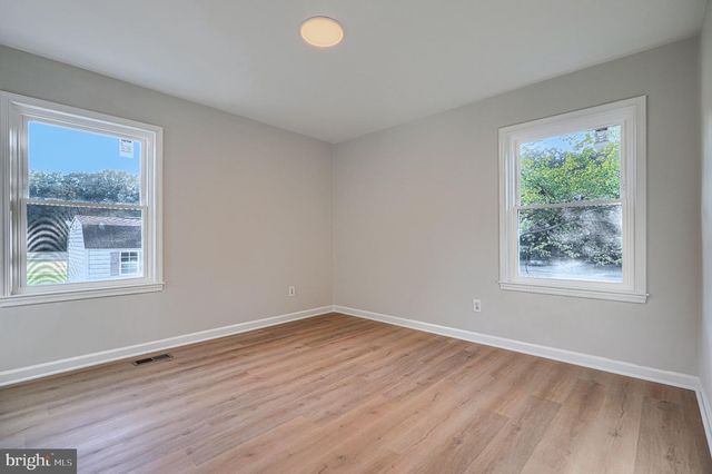 926 WAMPLER RD, Middle River, MD 21220
