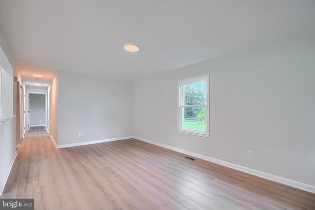 926 WAMPLER RD, Middle River, MD 21220