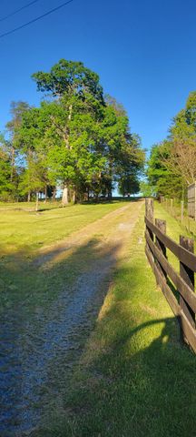 221 Phillips Lane, Junction City, KY 40440