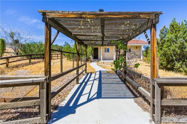 5453 Wallaby Street, Yucca Valley, CA 92284