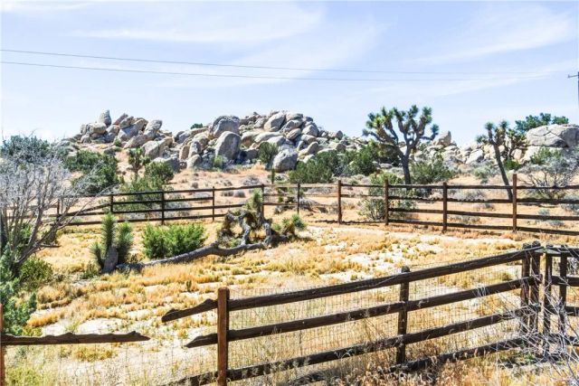 5453 Wallaby Street, Yucca Valley, CA 92284