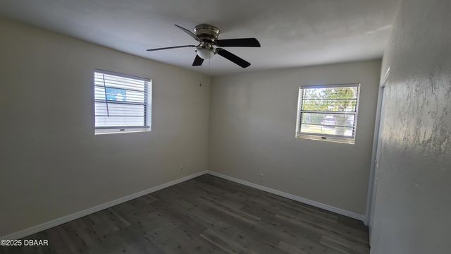 859 Berkshire Road, Daytona Beach, FL 32117