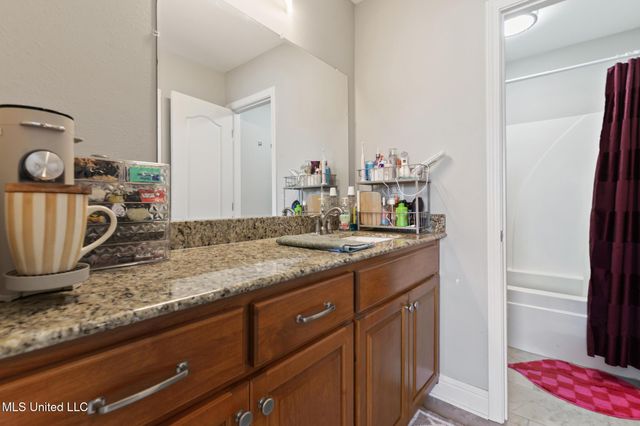 7216 W Larkin Place, Biloxi, MS 39532