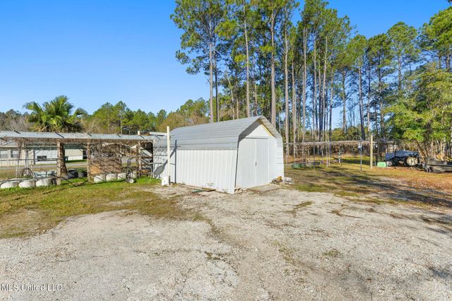 7216 W Larkin Place, Biloxi, MS 39532