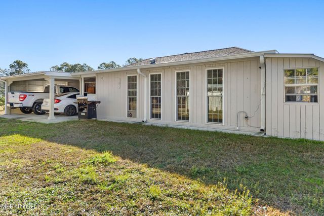 7216 W Larkin Place, Biloxi, MS 39532