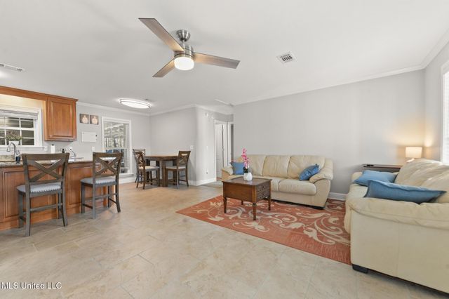 7216 W Larkin Place, Biloxi, MS 39532