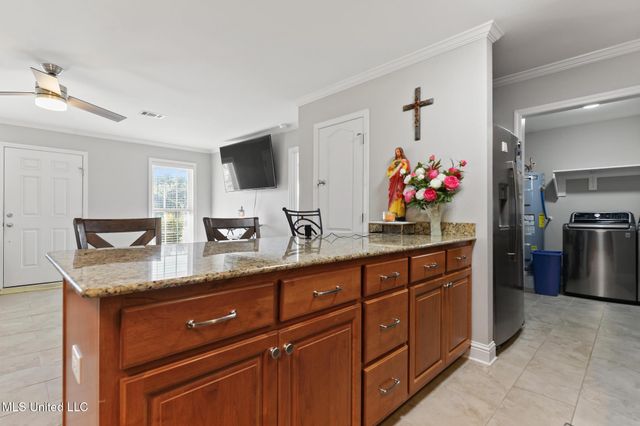 7216 W Larkin Place, Biloxi, MS 39532