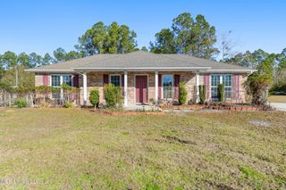 7216 W Larkin Place, Biloxi, MS 39532