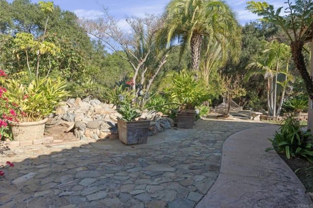 15141 Post Oak Lane, El Cajon, CA 92021