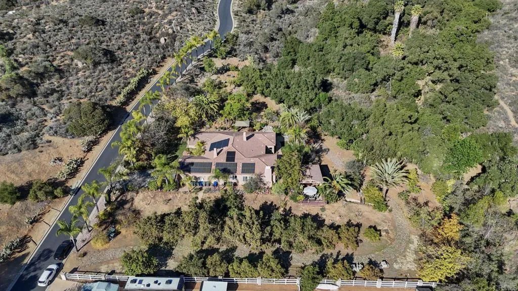 15141 Post Oak Lane, El Cajon, CA 92021