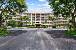 800 Cypress Grove Drive 211, Pompano Beach, FL 33069