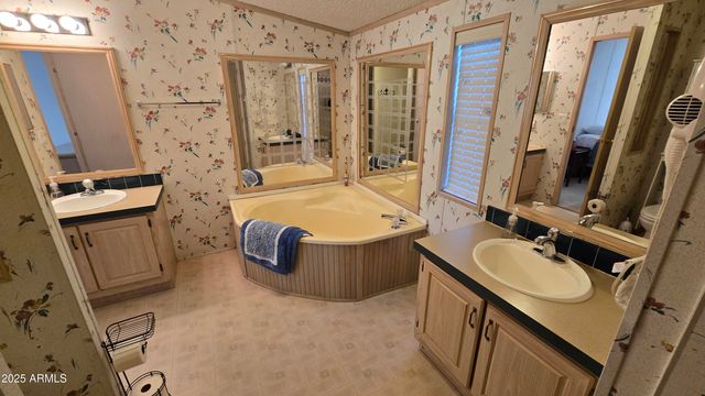 301 S Signal Butte Road 1116, Apache Junction, AZ 85120