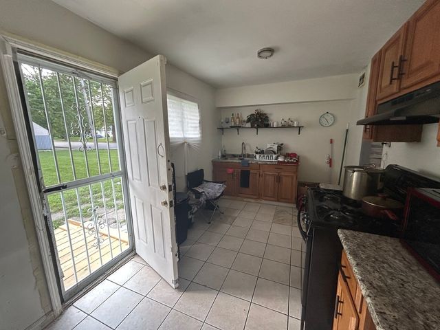15100 Honore Avenue, Harvey, IL 60426