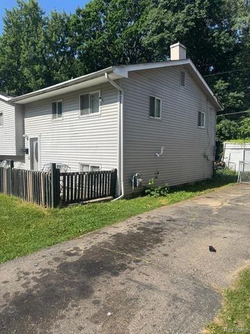 5719 Western Road, Flint, MI 48506