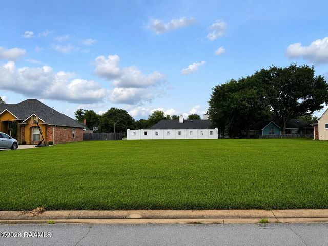 102 Rimwood Avenue, Lafayette, LA 70501