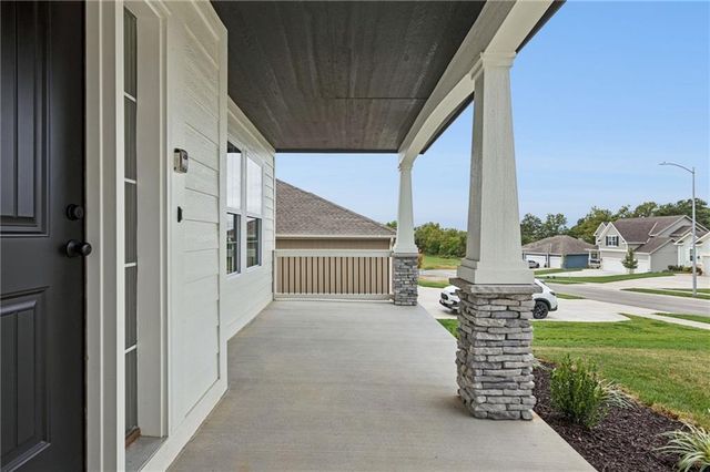 1039 Fir Lane, Liberty, MO 64068