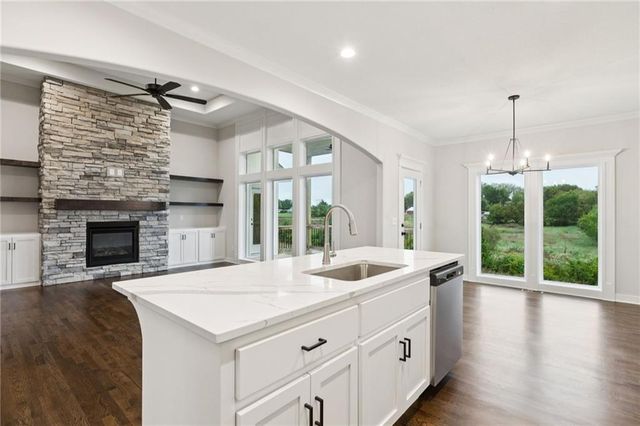 1039 Fir Lane, Liberty, MO 64068