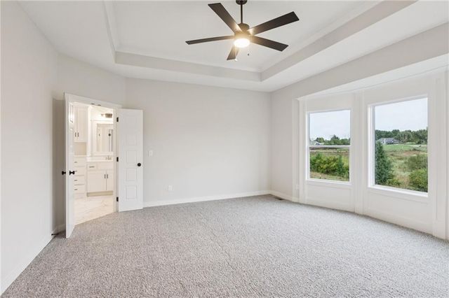 1039 Fir Lane, Liberty, MO 64068