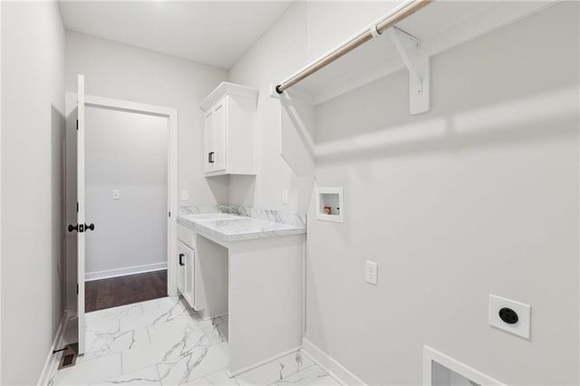 1039 Fir Lane, Liberty, MO 64068