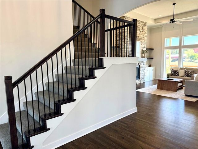 1039 Fir Lane, Liberty, MO 64068